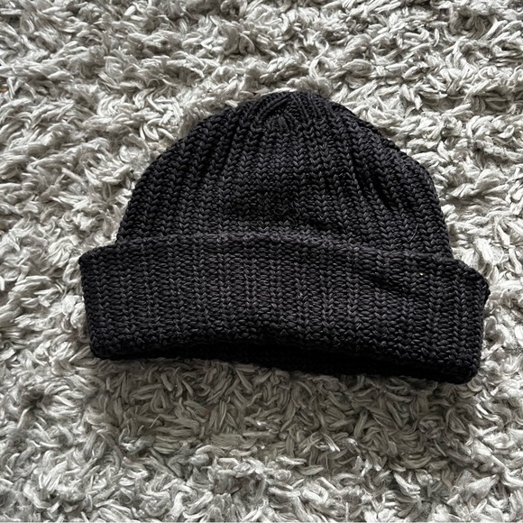 love your melon dark grey knit beanie hat - Picture 2 of 2